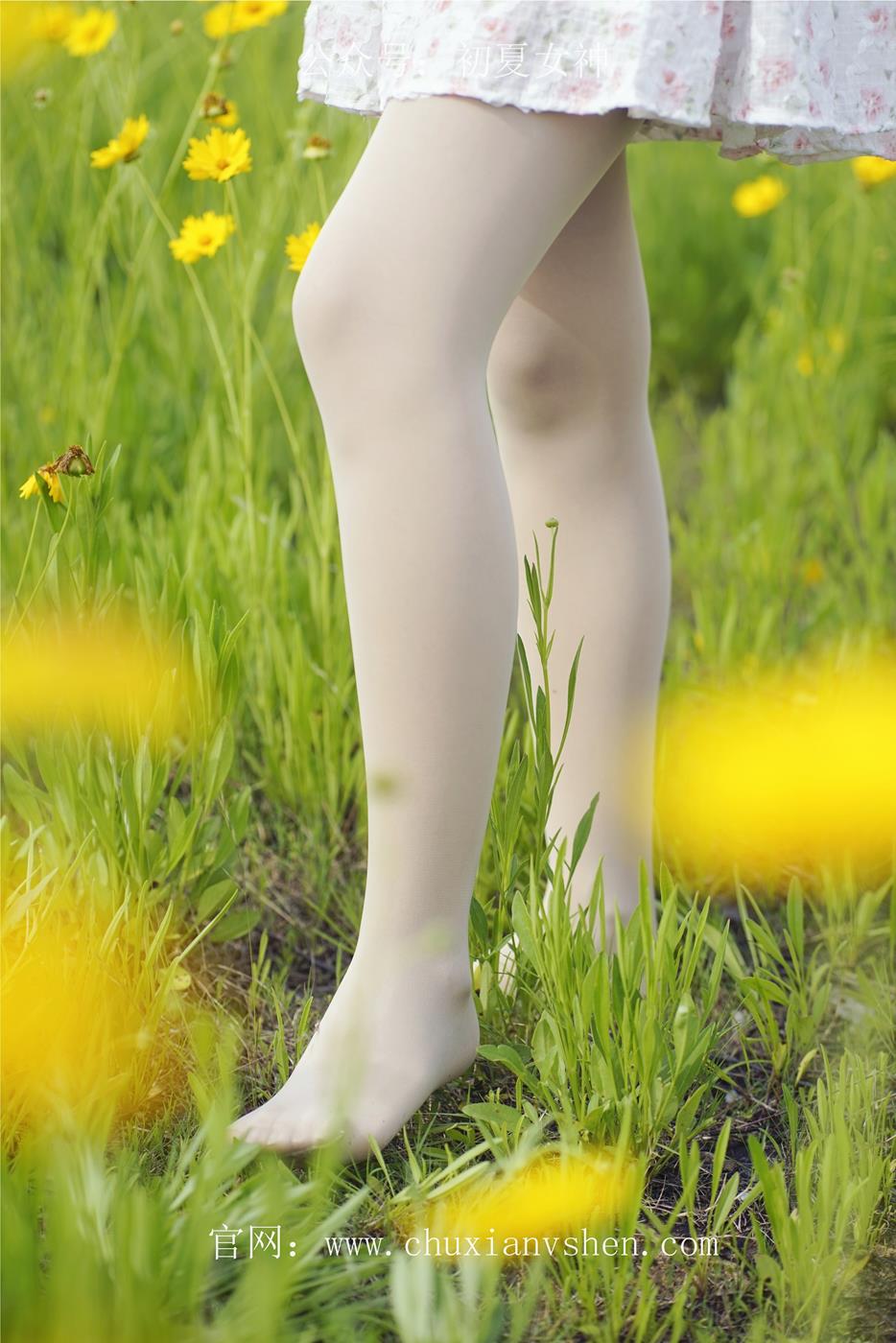 图片[42]-初夏女神 NO.032 依依 邻家女孩-风中少女[122P] – 速更版-美库