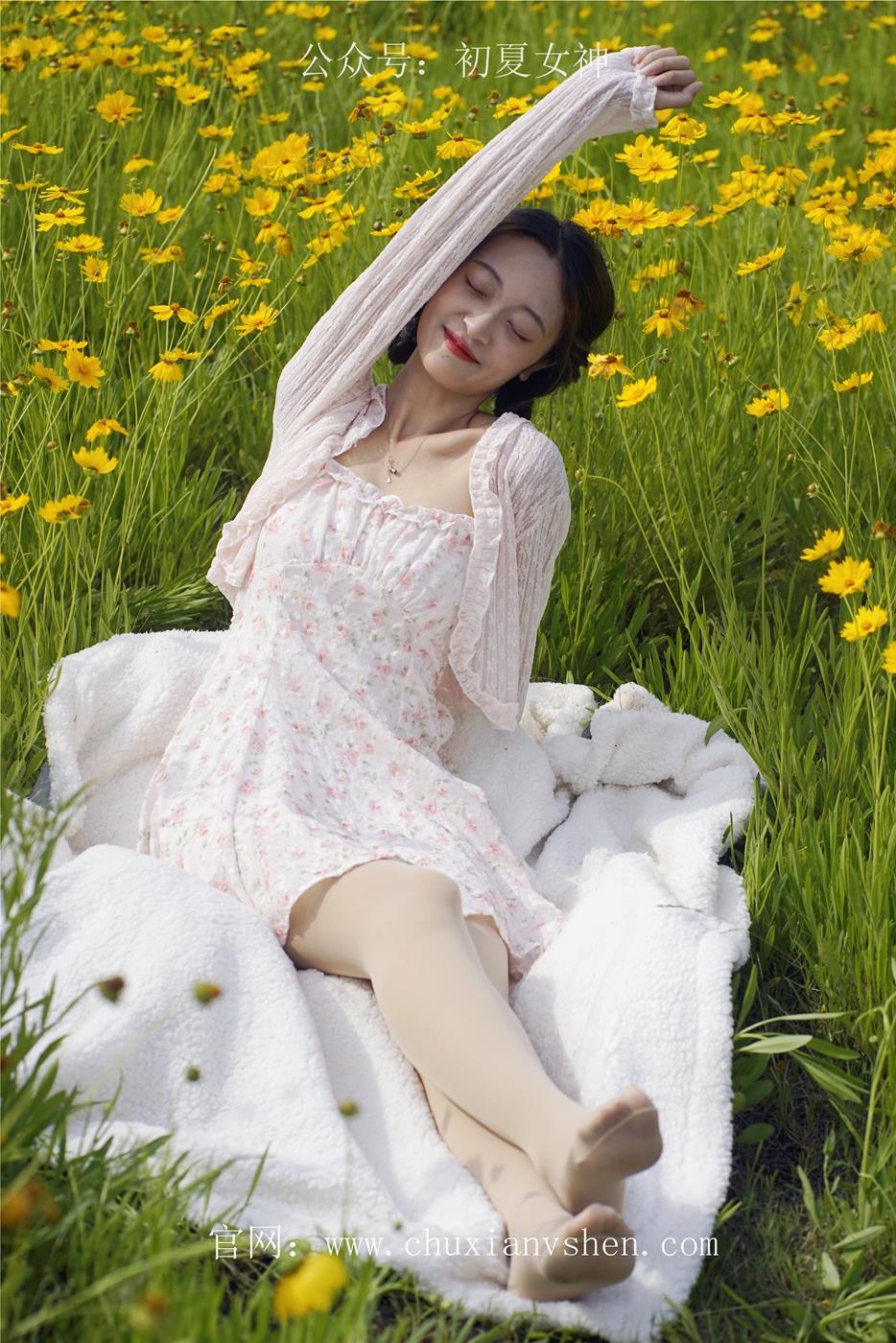 图片[46]-初夏女神 NO.032 依依 邻家女孩-风中少女[122P] – 速更版-美库