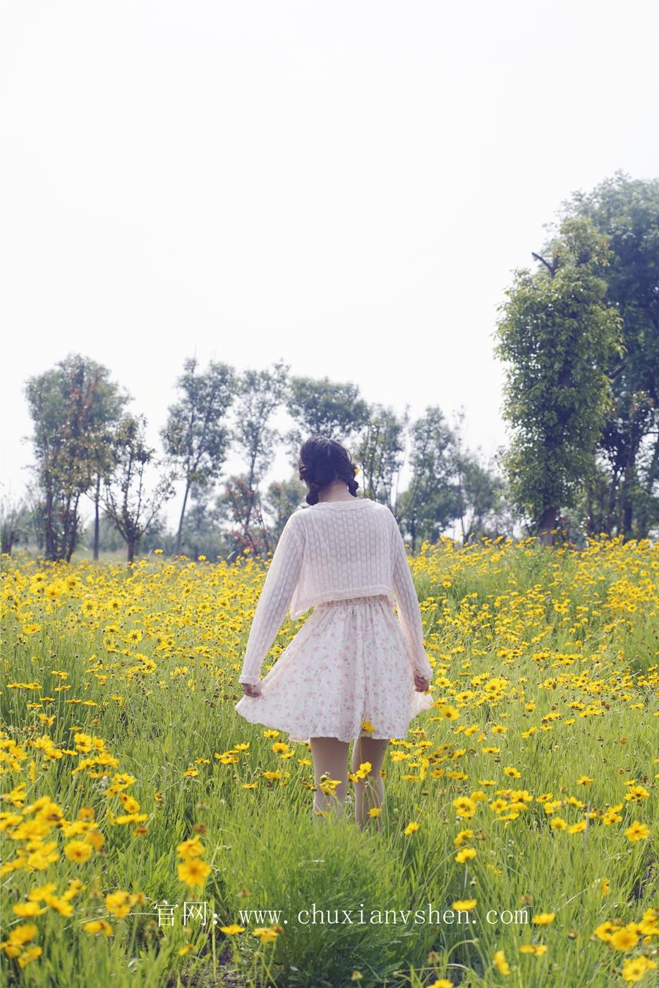 图片[56]-初夏女神 NO.032 依依 邻家女孩-风中少女[122P] – 速更版-美库