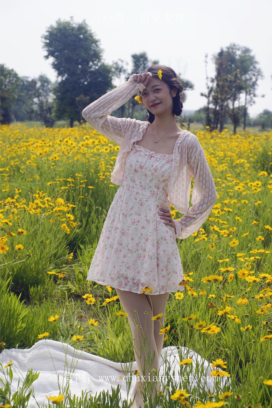 图片[58]-初夏女神 NO.032 依依 邻家女孩-风中少女[122P] – 速更版-美库