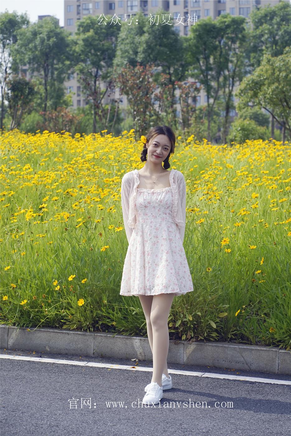 图片[61]-初夏女神 NO.032 依依 邻家女孩-风中少女[122P] – 速更版-美库