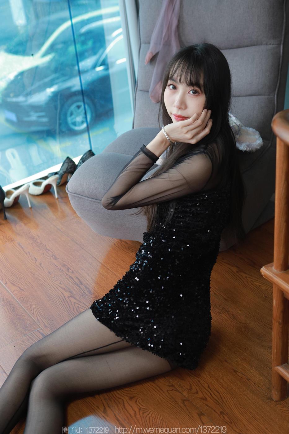 图片[69]-[IESS异思趣向] 2023.04.12 丝享家1419：团团《亮片嘿丝裙》[83P] – 速更版-美库