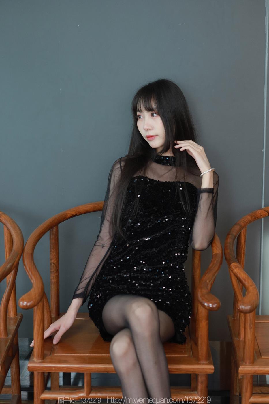 图片[82]-[IESS异思趣向] 2023.04.12 丝享家1419：团团《亮片嘿丝裙》[83P] – 速更版-美库