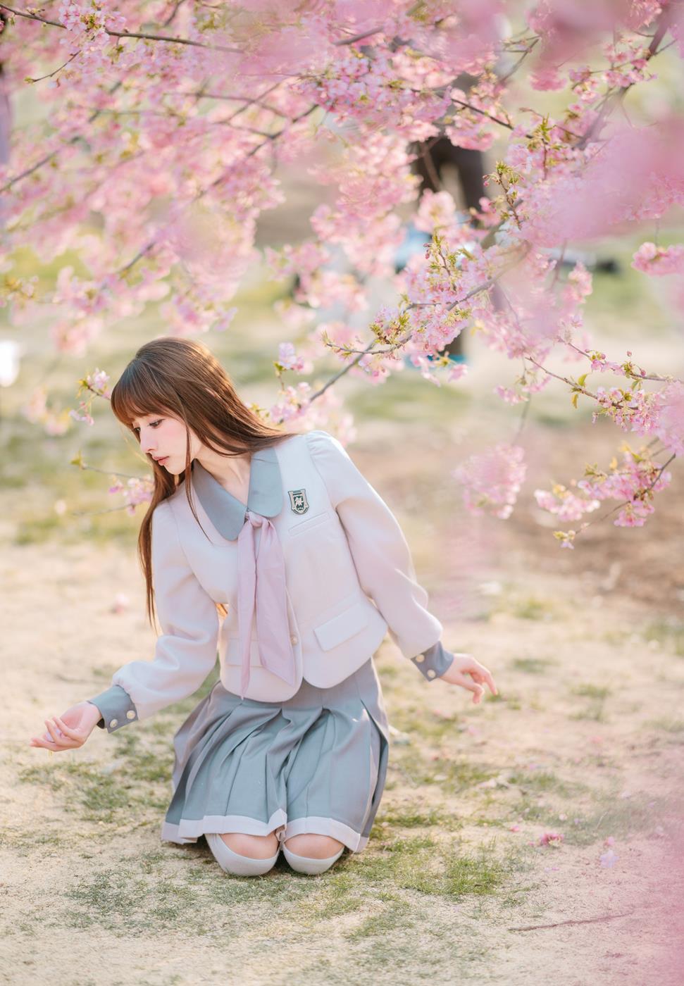 图片[19]-紫氯氯 – 樱花下的JK少女[18P] – 速更版-美库