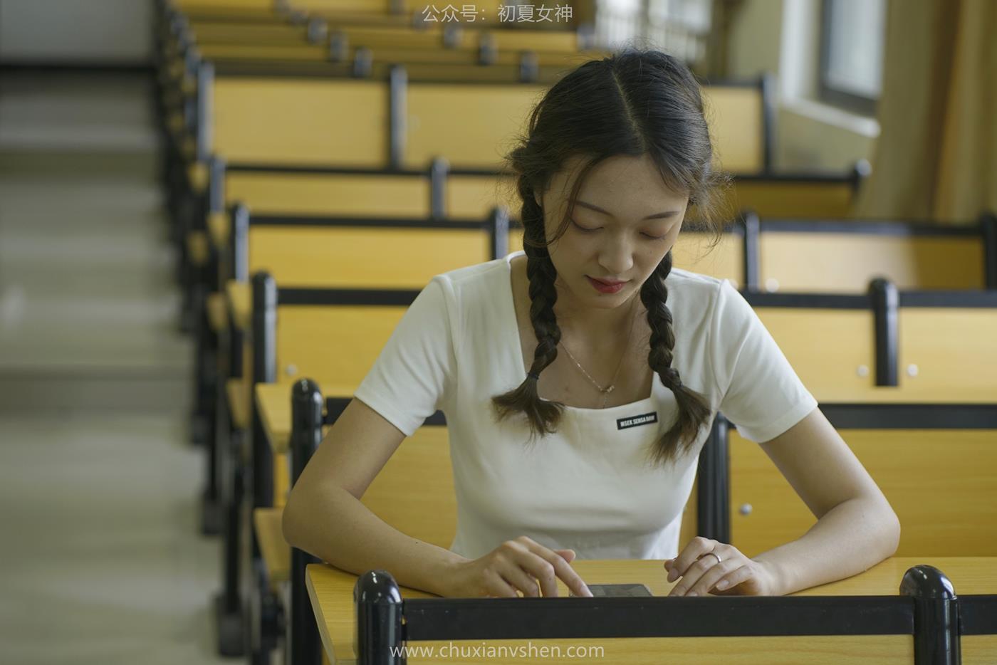 图片[28]-初夏女神 NO.033 依依 邻家女孩-毕业季[140P] – 速更版-美库