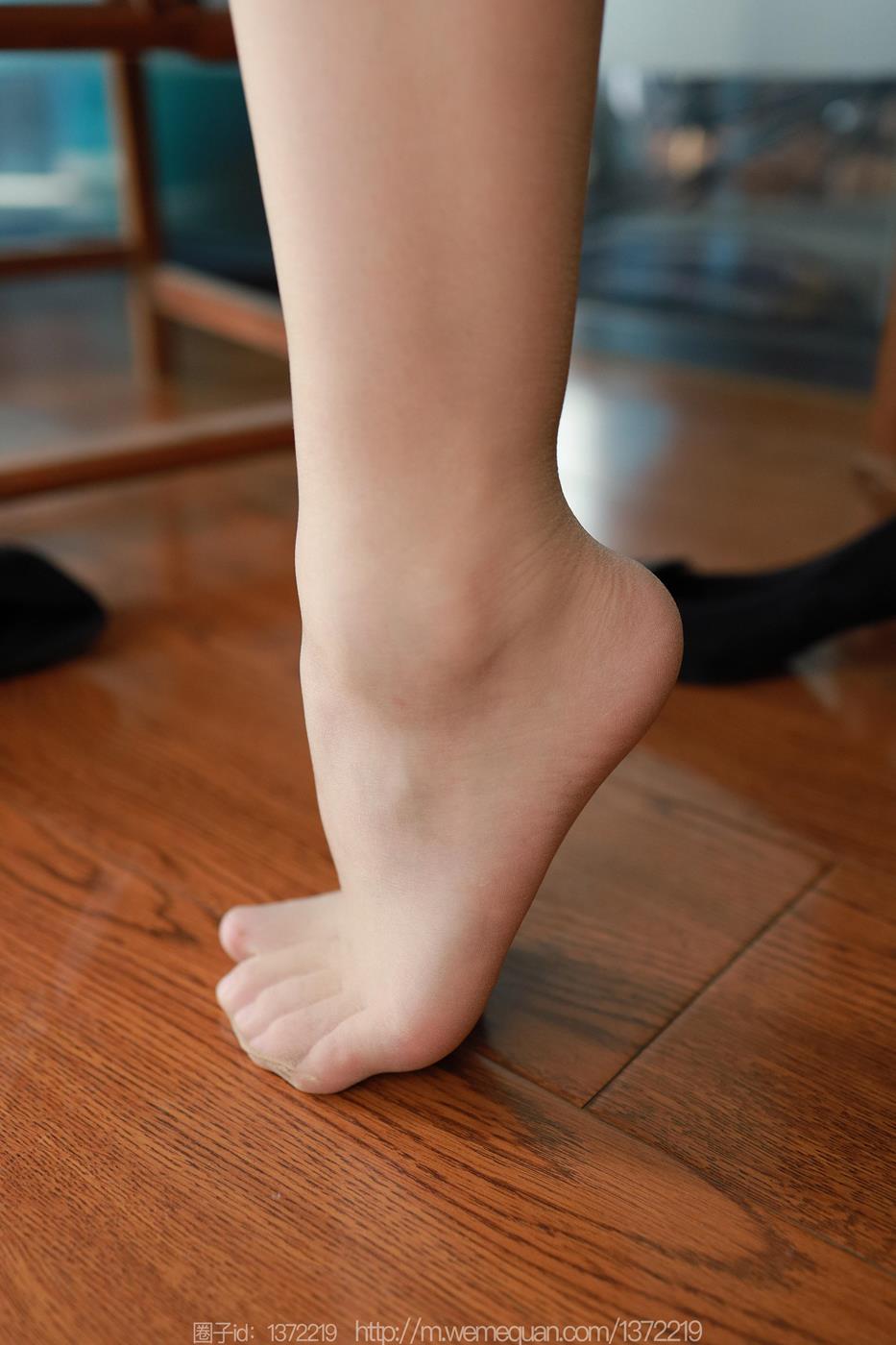 图片[31]-[IESS异思趣向] 2023.04.14 丝享家1421：秋秋《花裙女人》[86P] – 速更版-美库