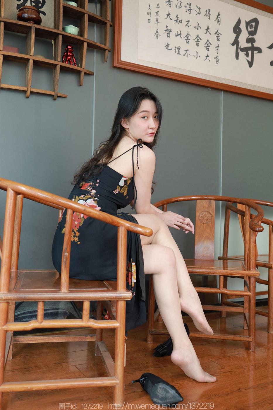 图片[48]-[IESS异思趣向] 2023.04.14 丝享家1421：秋秋《花裙女人》[86P] – 速更版-美库