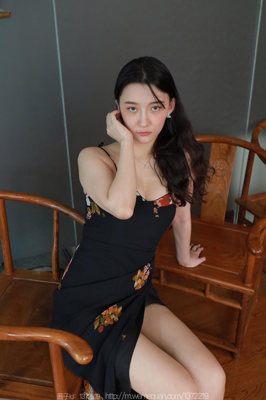 图片[53]-[IESS异思趣向] 2023.04.14 丝享家1421：秋秋《花裙女人》[86P] – 速更版-美库