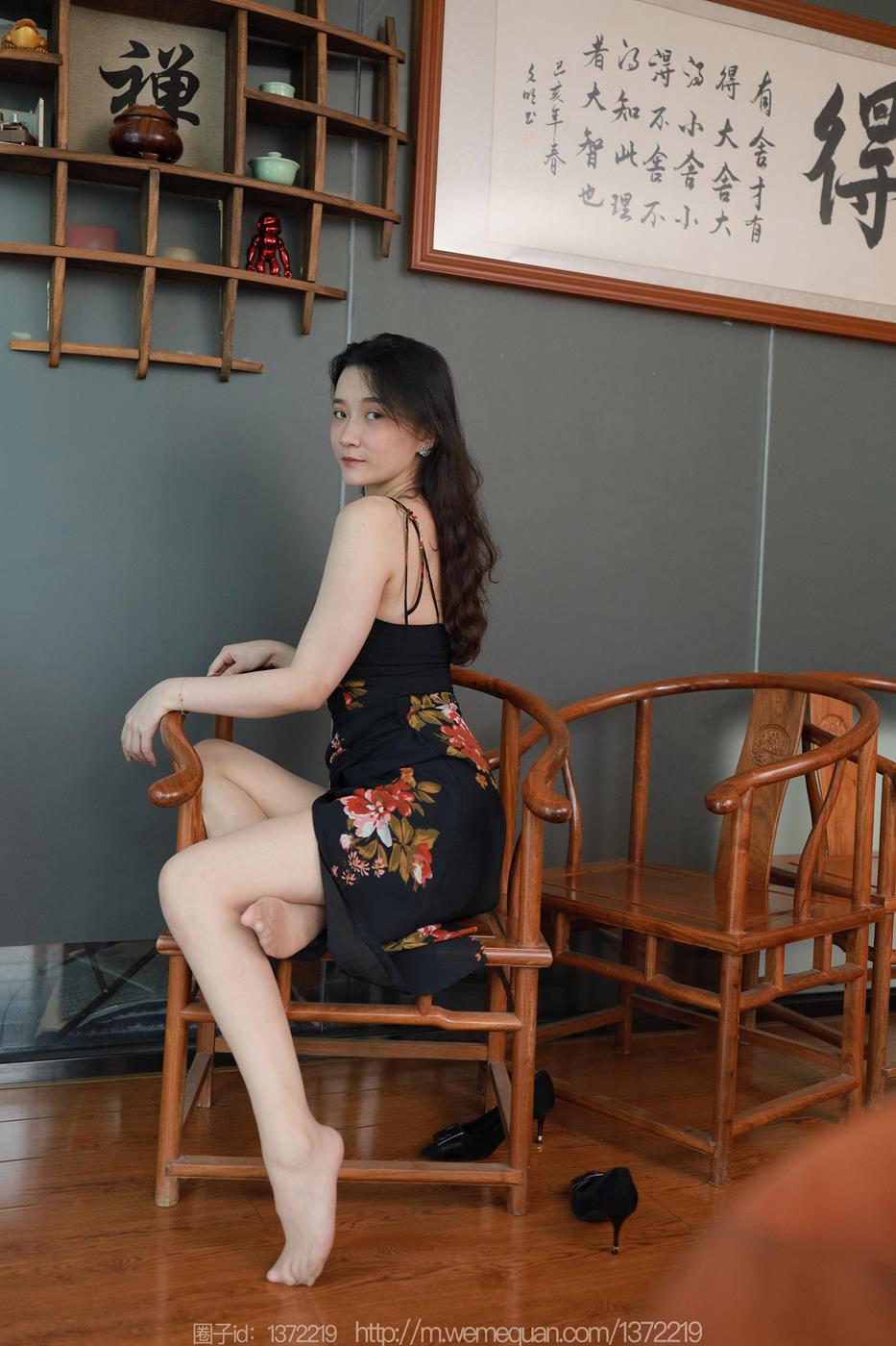 图片[72]-[IESS异思趣向] 2023.04.14 丝享家1421：秋秋《花裙女人》[86P] – 速更版-美库