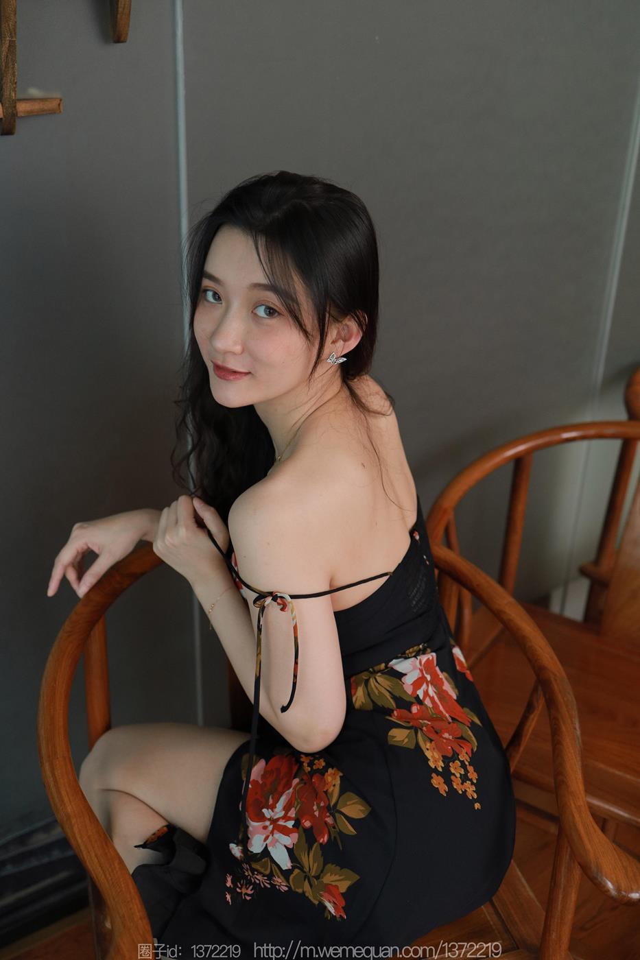 图片[78]-[IESS异思趣向] 2023.04.14 丝享家1421：秋秋《花裙女人》[86P] – 速更版-美库