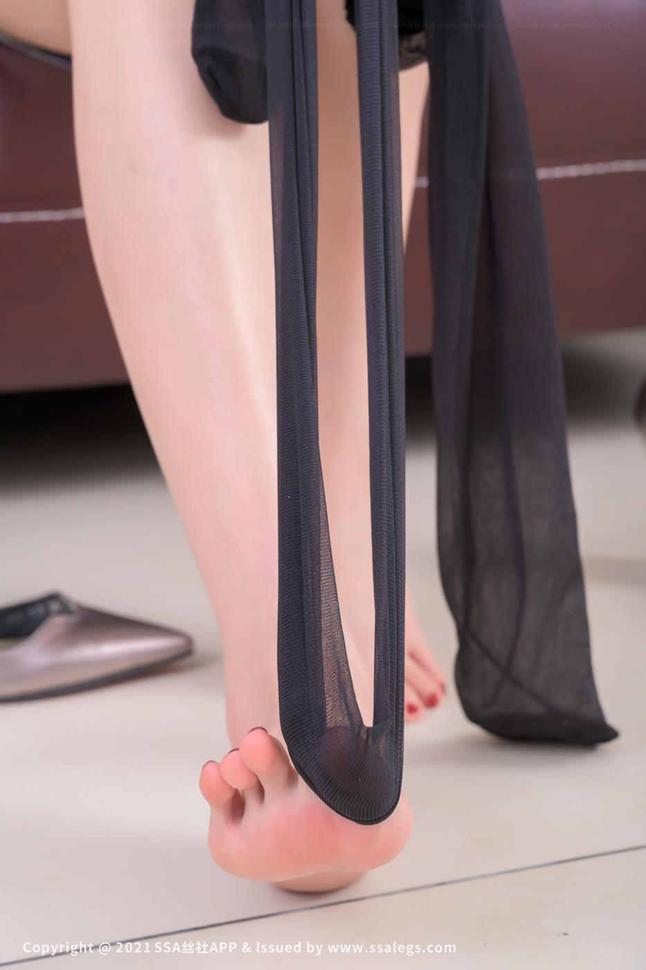 图片[93]-[SSA丝社]超清写真 NO.777 模特漫漫的黑丝袜美脚（下）[102P] – 速更版-美库