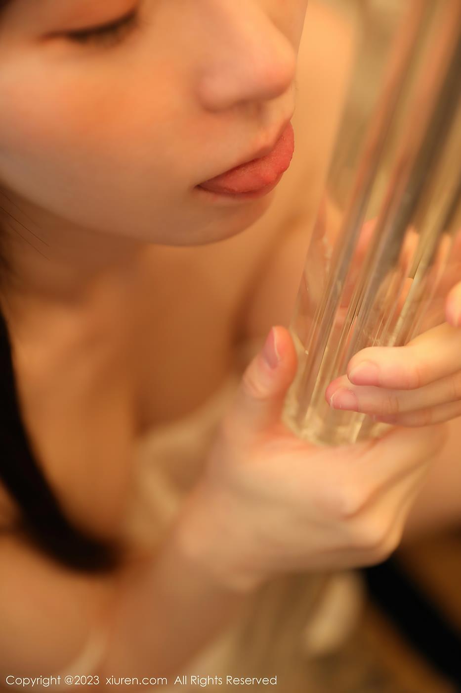 图片[12]-[Xiuren秀人网]2023.08.25 NO.7285 林悠悠 白色睡衣[18+1P] – 速更版-美库