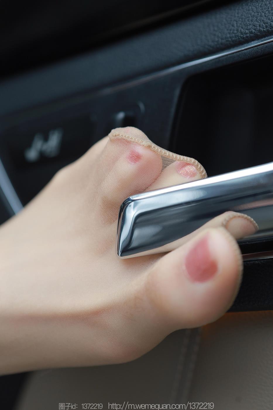 图片[70]-[IESS异思趣向] 2023.04.16 丝享家1423：团团《车里漫步》[87P] – 速更版-美库