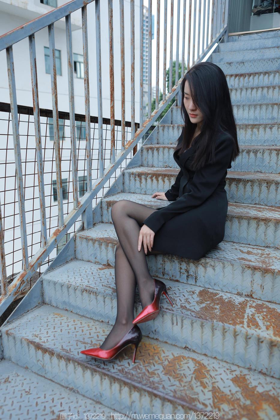 图片[26]-[IESS异思趣向] 2023.04.18 丝享家1425：婉萍《小辣椒》[85P] – 速更版-美库