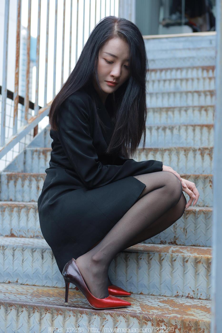 图片[49]-[IESS异思趣向] 2023.04.18 丝享家1425：婉萍《小辣椒》[85P] – 速更版-美库