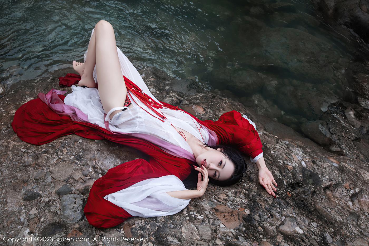 图片[11]-[Xiuren秀人网]2023.08.28 NO.7295 严利娅Yuliya 白日依山尽 [36+1P] – 速更版-美库