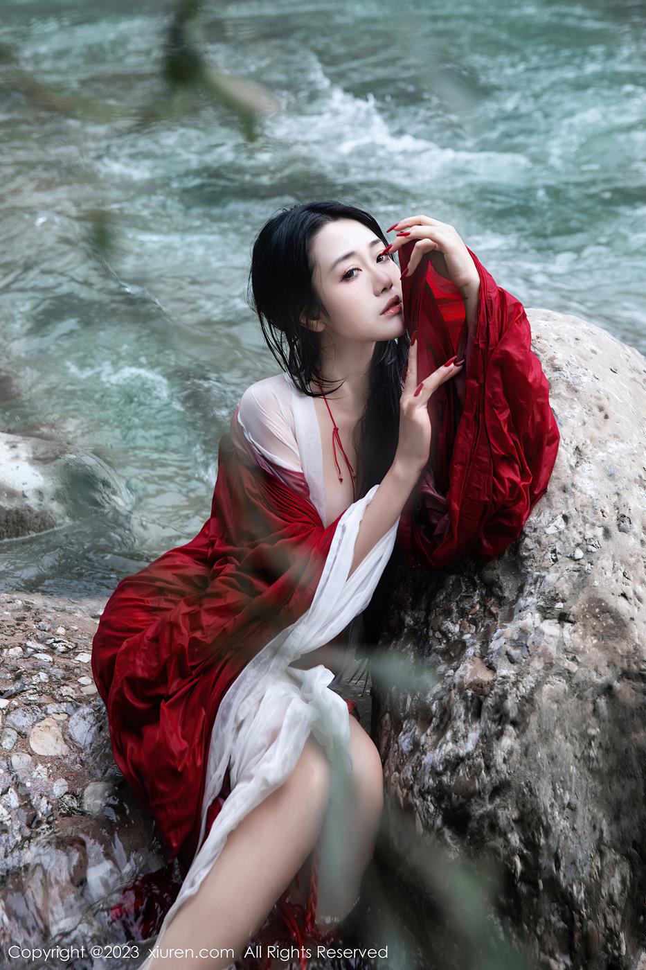 图片[24]-[Xiuren秀人网]2023.08.28 NO.7295 严利娅Yuliya 白日依山尽 [36+1P] – 速更版-美库