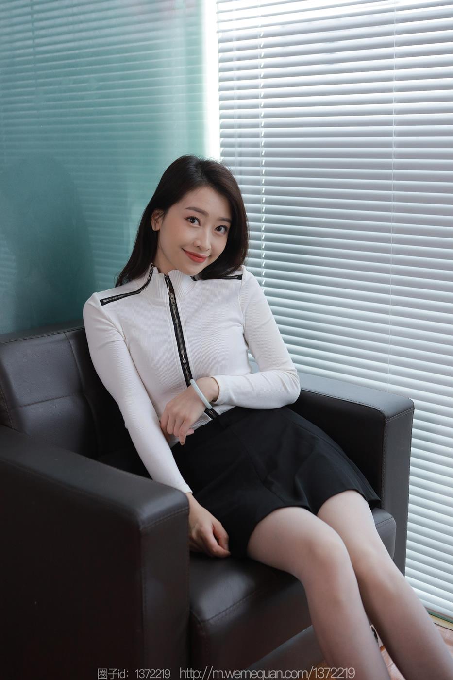 图片[16]-[IESS异思趣向] 2023.04.21 丝享家1428：小婕《甜甜的微笑》[90P] – 速更版-美库