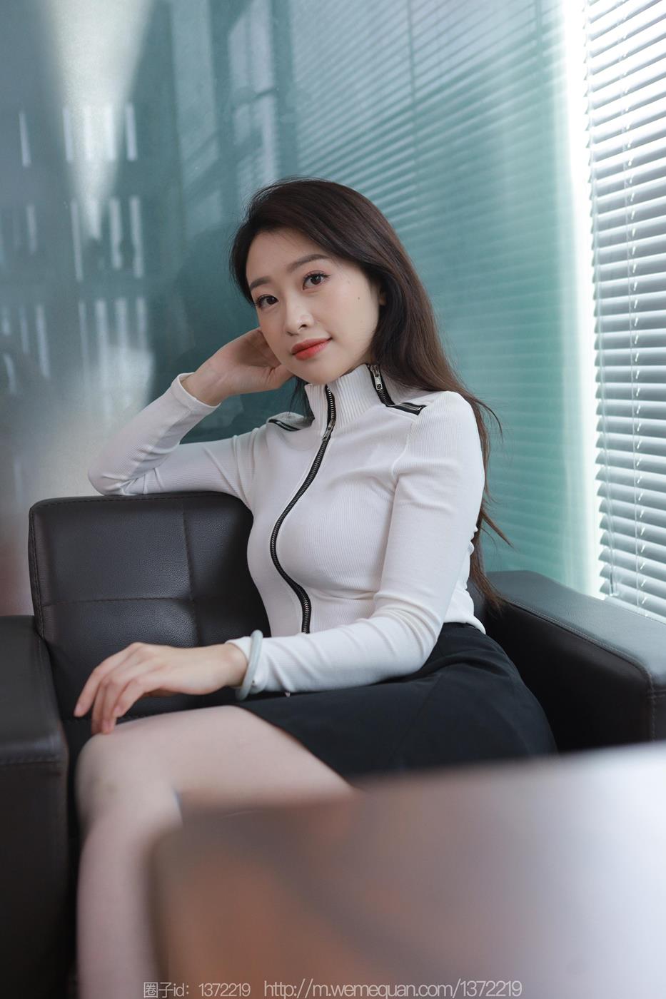 图片[23]-[IESS异思趣向] 2023.04.21 丝享家1428：小婕《甜甜的微笑》[90P] – 速更版-美库