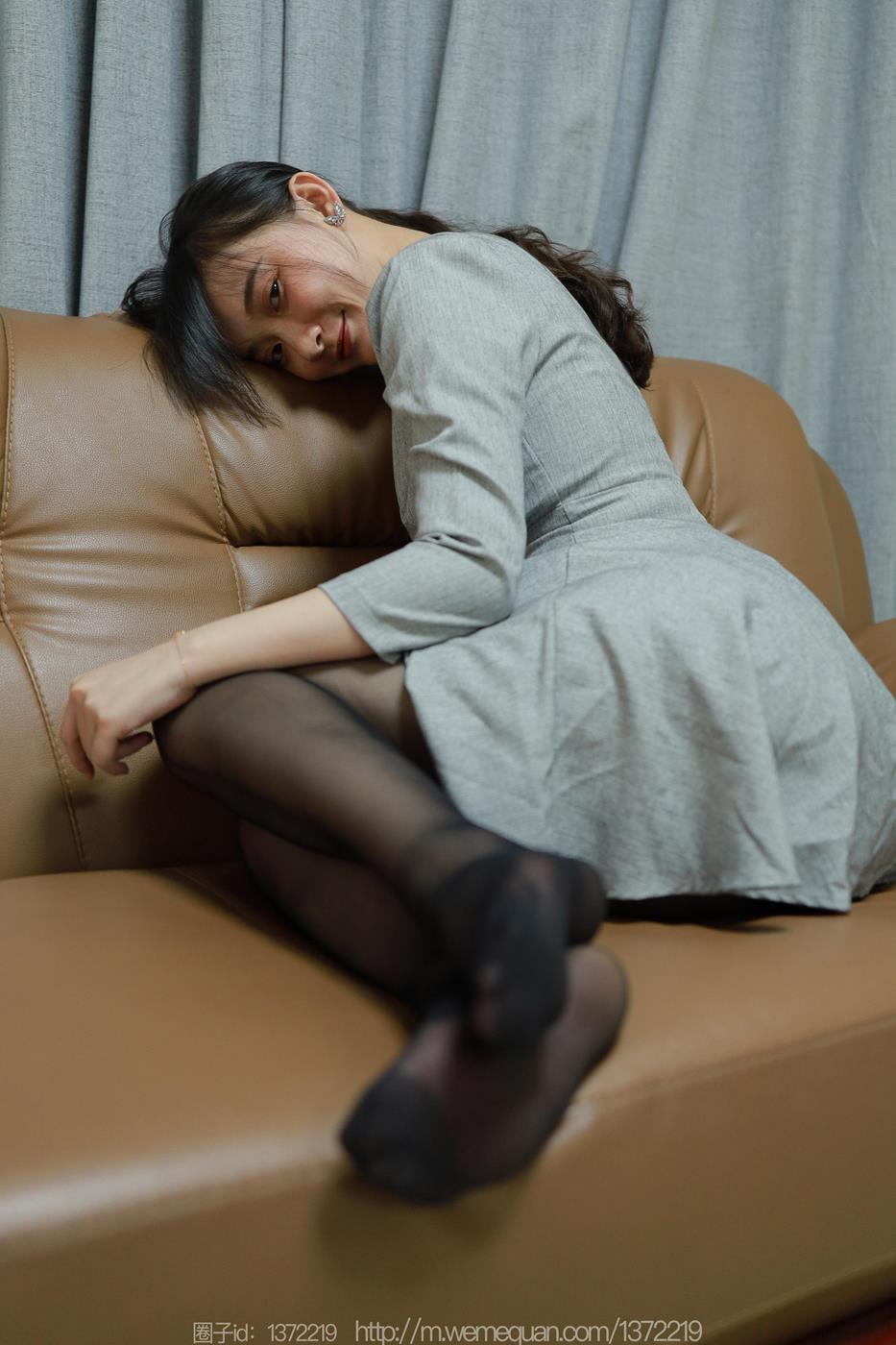 图片[20]-[IESS异思趣向] 2023.04.22 丝享家1429：秋秋《沙发上的女人》[87P] – 速更版-美库