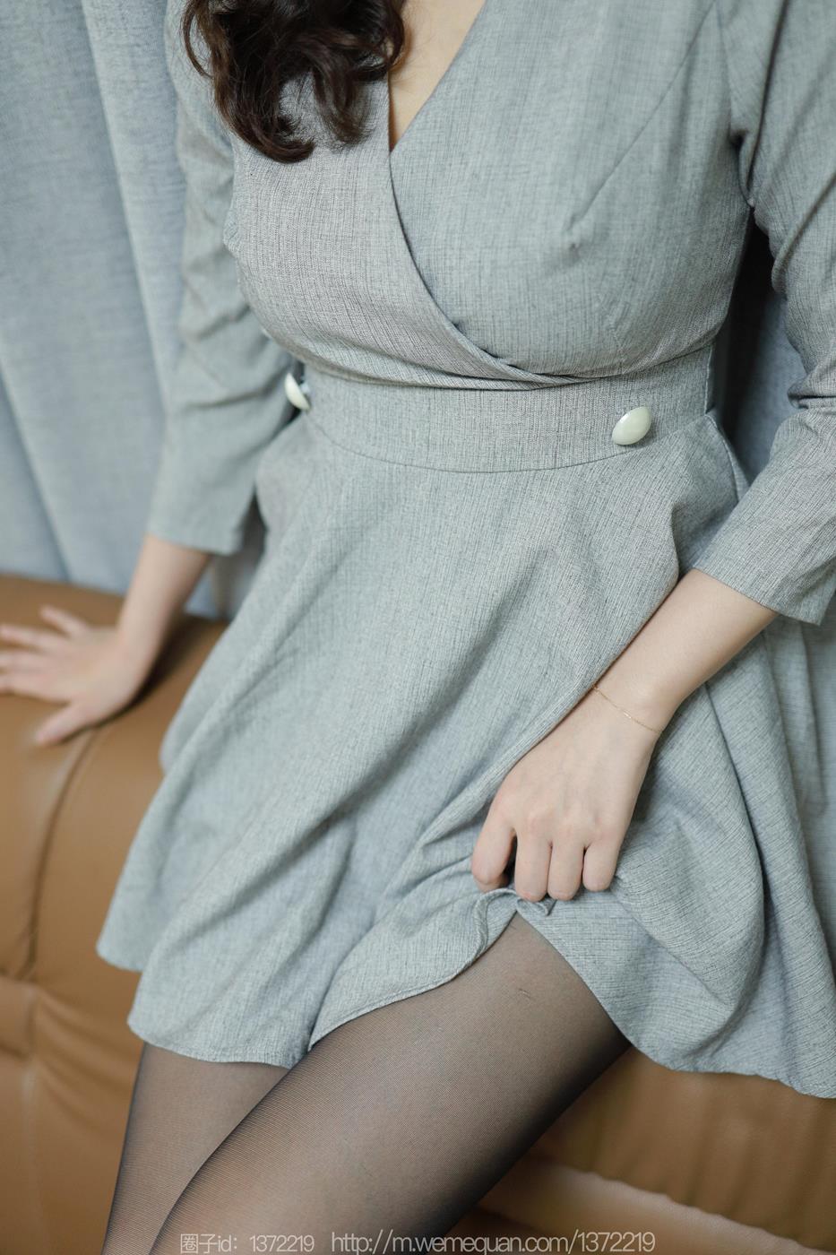 图片[70]-[IESS异思趣向] 2023.04.22 丝享家1429：秋秋《沙发上的女人》[87P] – 速更版-美库