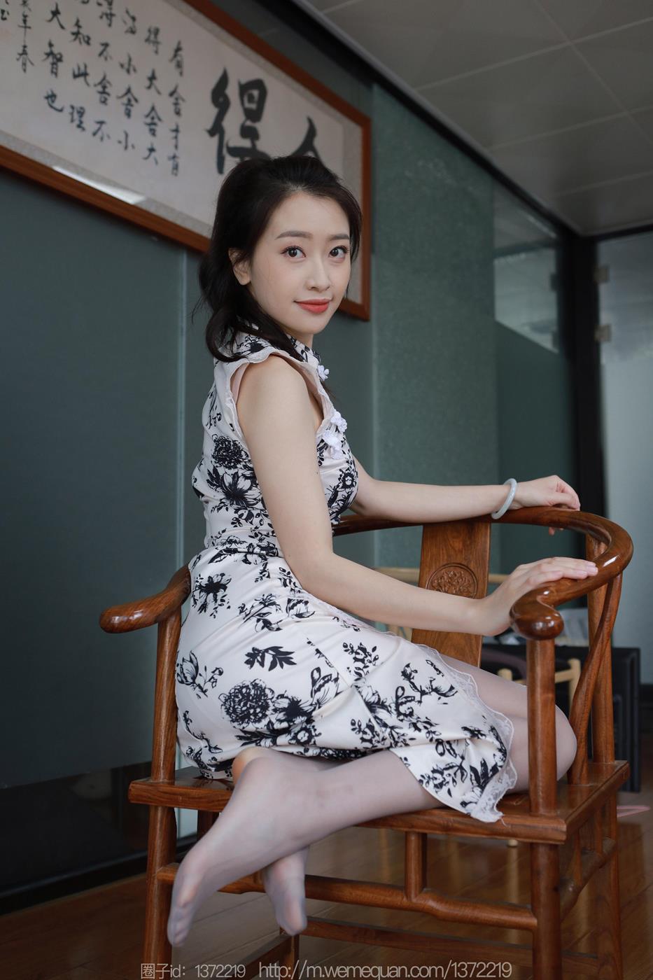 图片[40]-[IESS异思趣向] 2023.04.25 丝享家1432：小婕《灰斯旗袍》[85P] – 速更版-美库