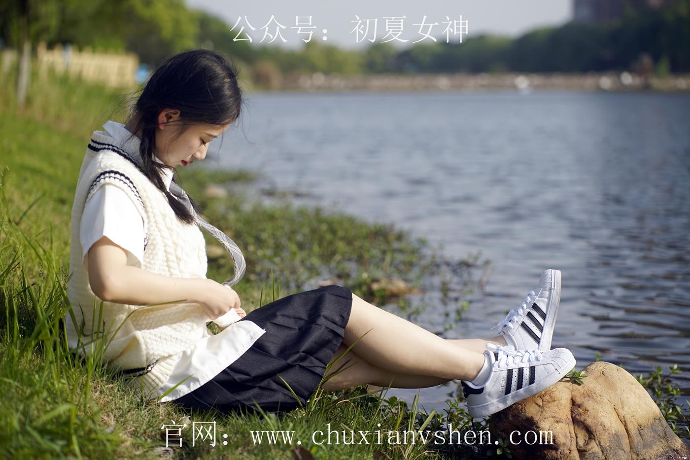 图片[10]-初夏女神 NO.039 念念 春秋JK套搭配三叶草贝壳头鞋[115P] – 速更版-美库