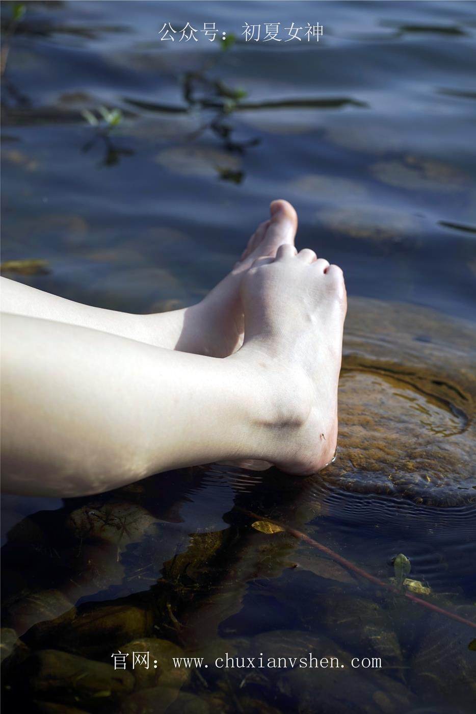 图片[16]-初夏女神 NO.039 念念 春秋JK套搭配三叶草贝壳头鞋[115P] – 速更版-美库