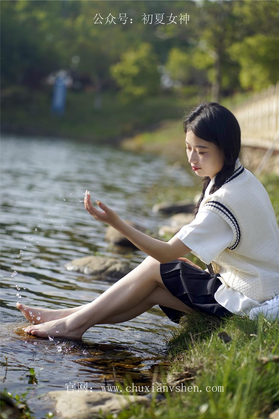 图片[25]-初夏女神 NO.039 念念 春秋JK套搭配三叶草贝壳头鞋[115P] – 速更版-美库