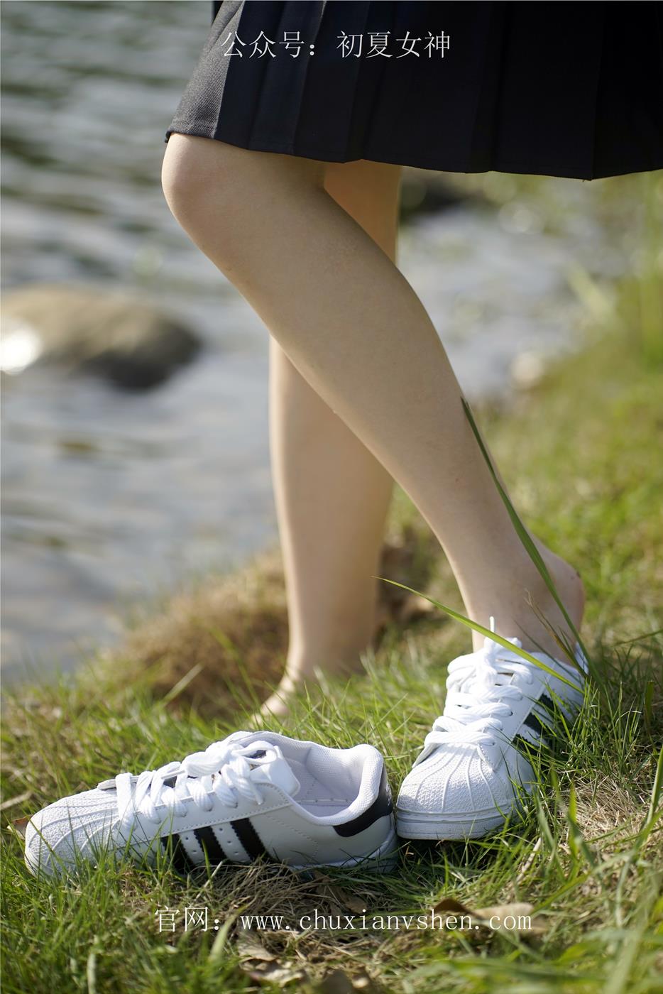 图片[32]-初夏女神 NO.039 念念 春秋JK套搭配三叶草贝壳头鞋[115P] – 速更版-美库