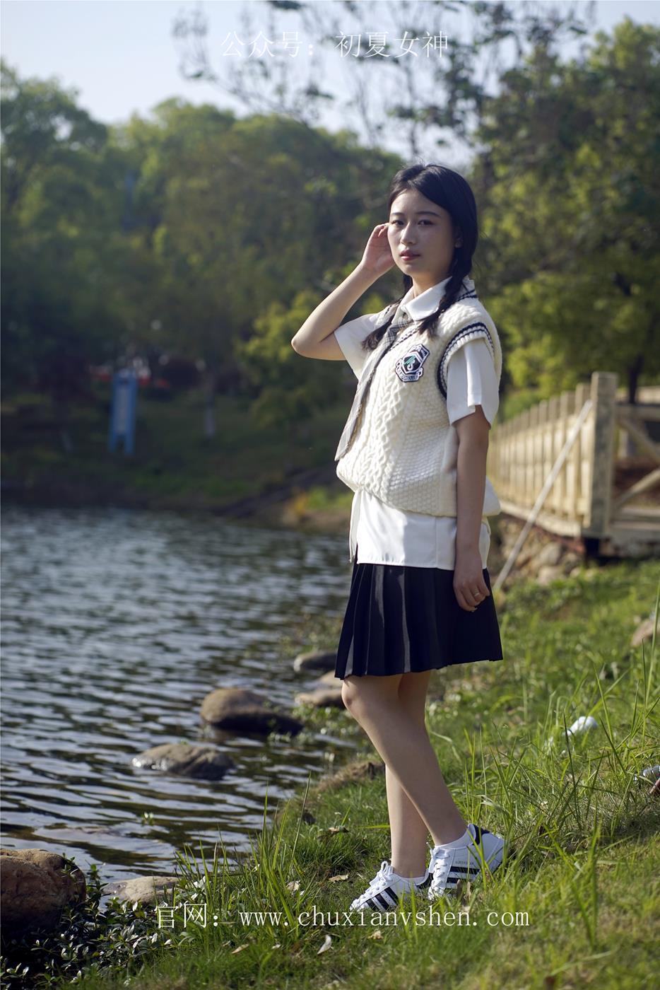 图片[44]-初夏女神 NO.039 念念 春秋JK套搭配三叶草贝壳头鞋[115P] – 速更版-美库