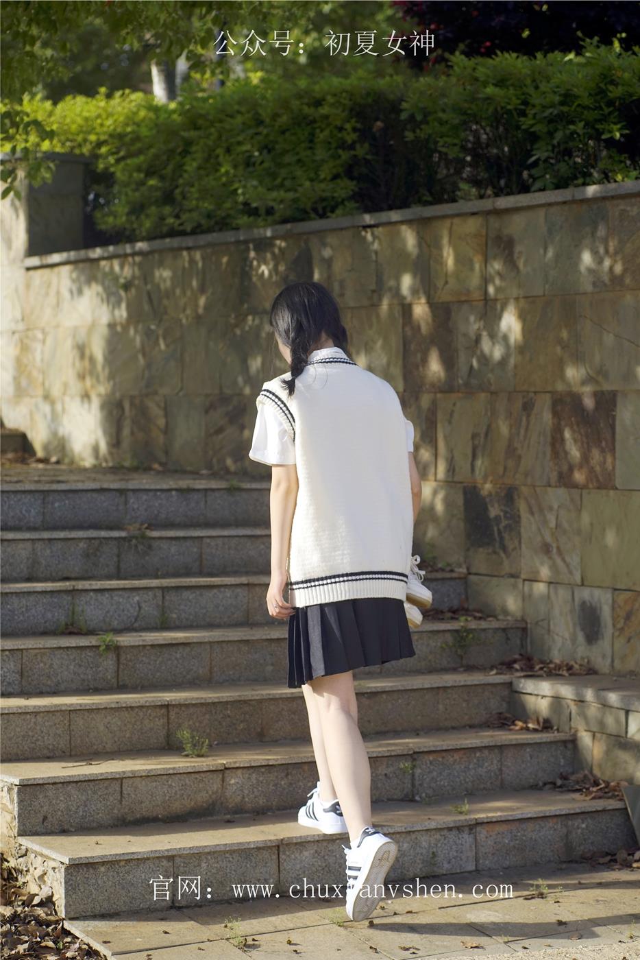 图片[50]-初夏女神 NO.039 念念 春秋JK套搭配三叶草贝壳头鞋[115P] – 速更版-美库