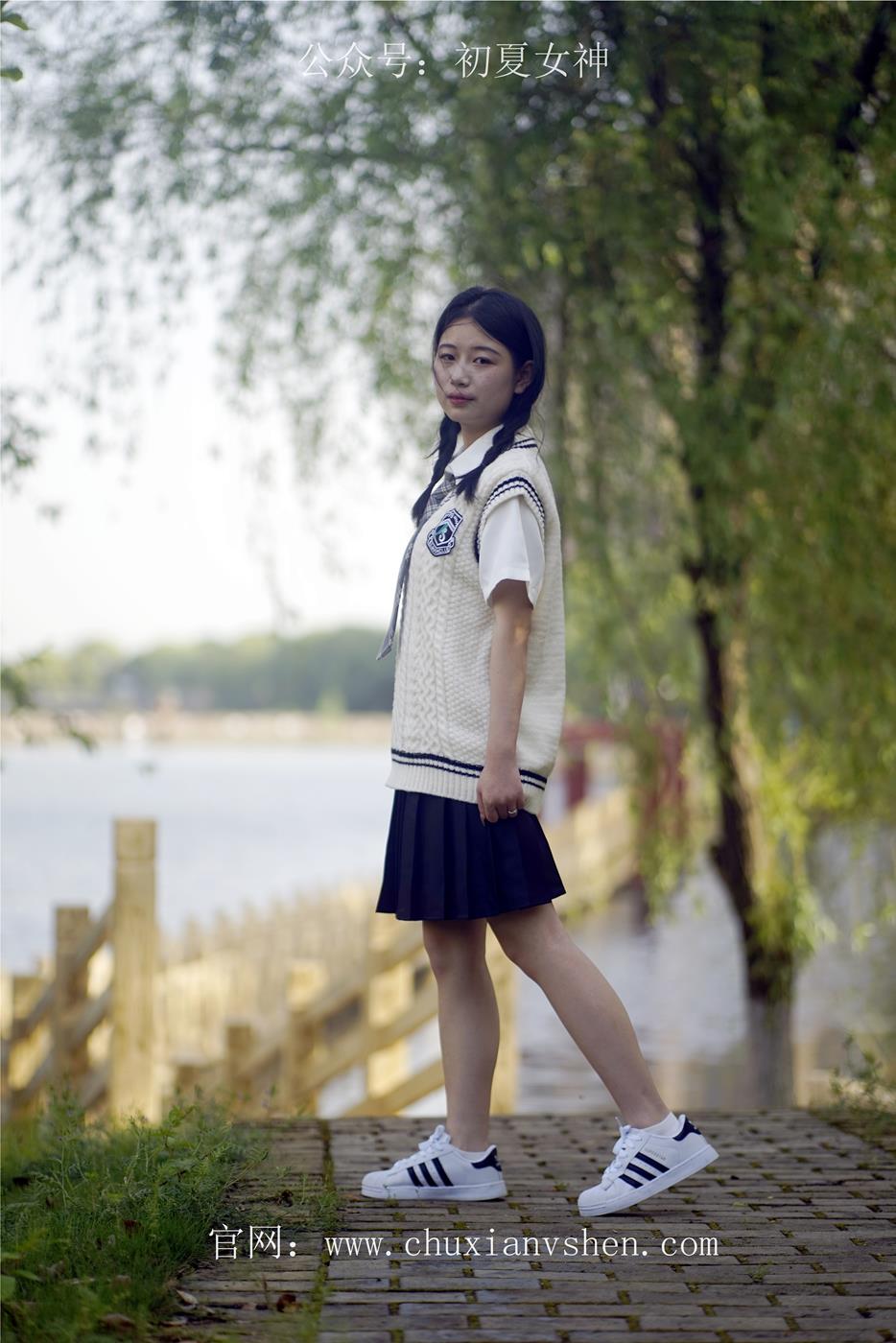 图片[56]-初夏女神 NO.039 念念 春秋JK套搭配三叶草贝壳头鞋[115P] – 速更版-美库