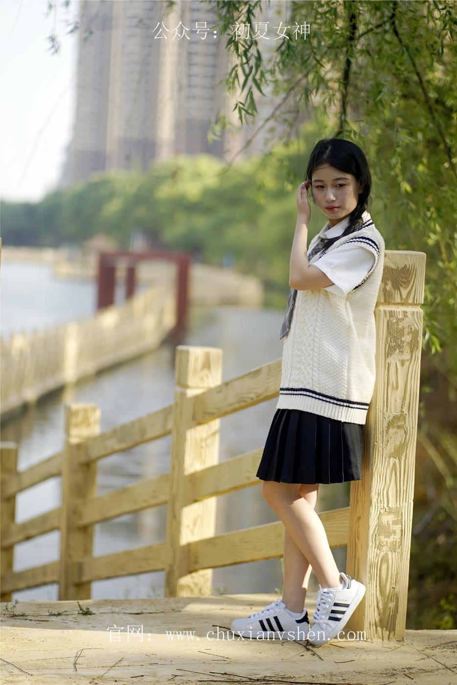 图片[59]-初夏女神 NO.039 念念 春秋JK套搭配三叶草贝壳头鞋[115P] – 速更版-美库