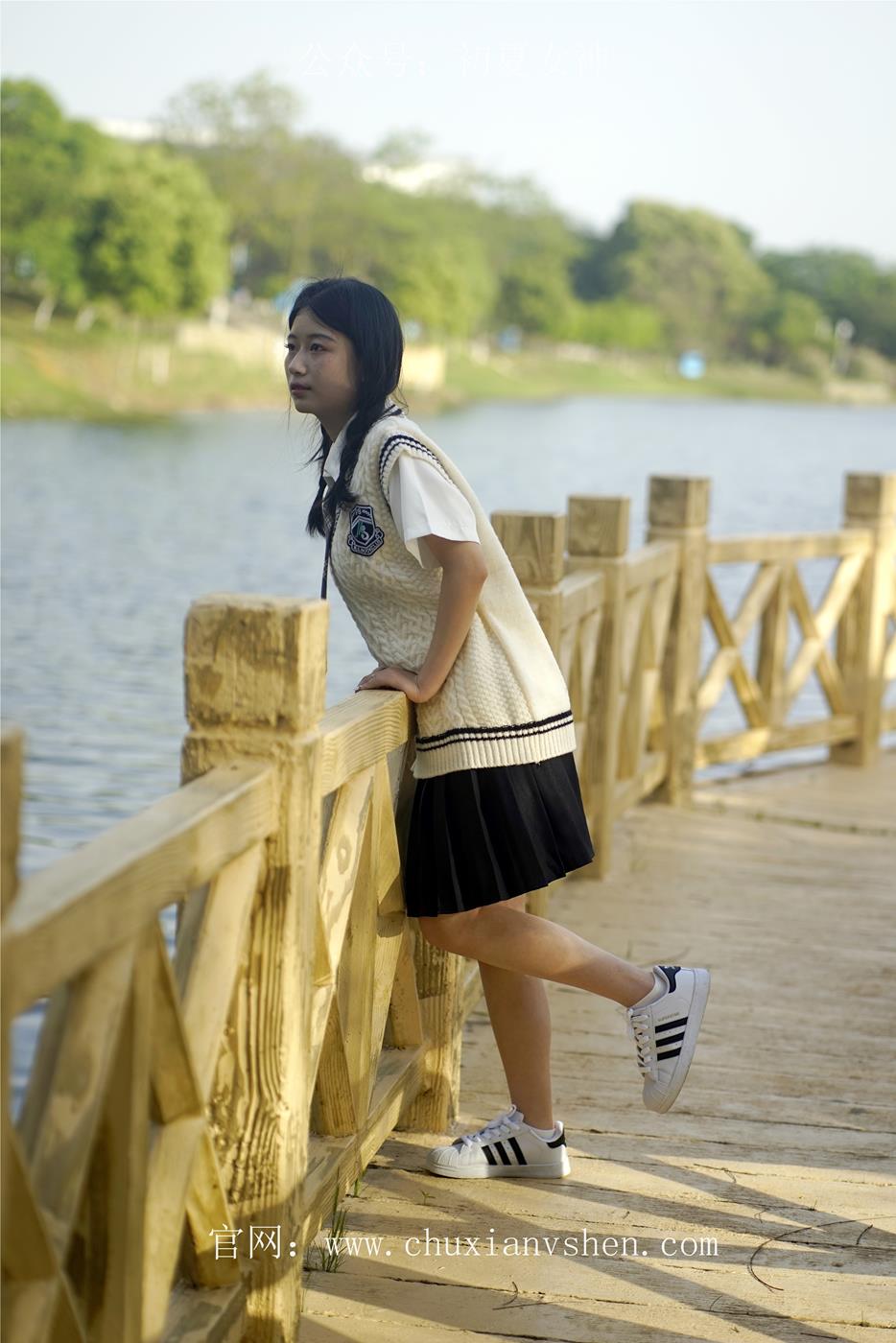 图片[67]-初夏女神 NO.039 念念 春秋JK套搭配三叶草贝壳头鞋[115P] – 速更版-美库