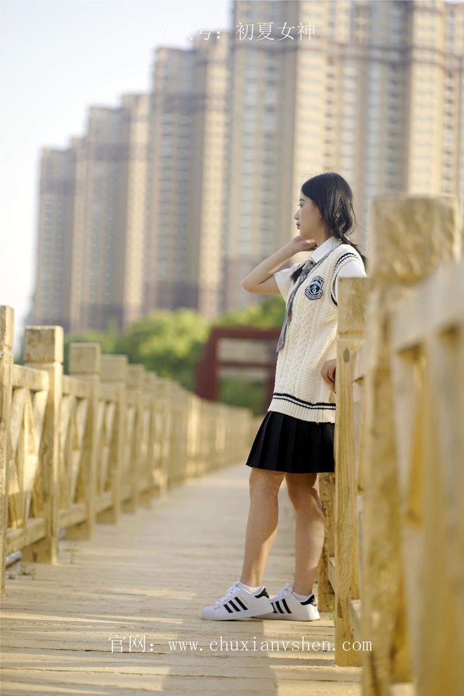 图片[72]-初夏女神 NO.039 念念 春秋JK套搭配三叶草贝壳头鞋[115P] – 速更版-美库