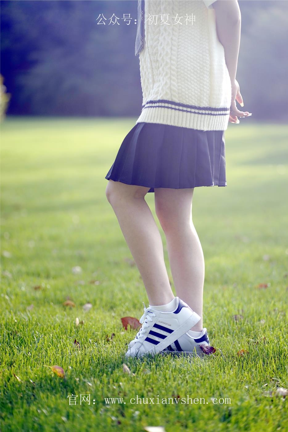 图片[81]-初夏女神 NO.039 念念 春秋JK套搭配三叶草贝壳头鞋[115P] – 速更版-美库