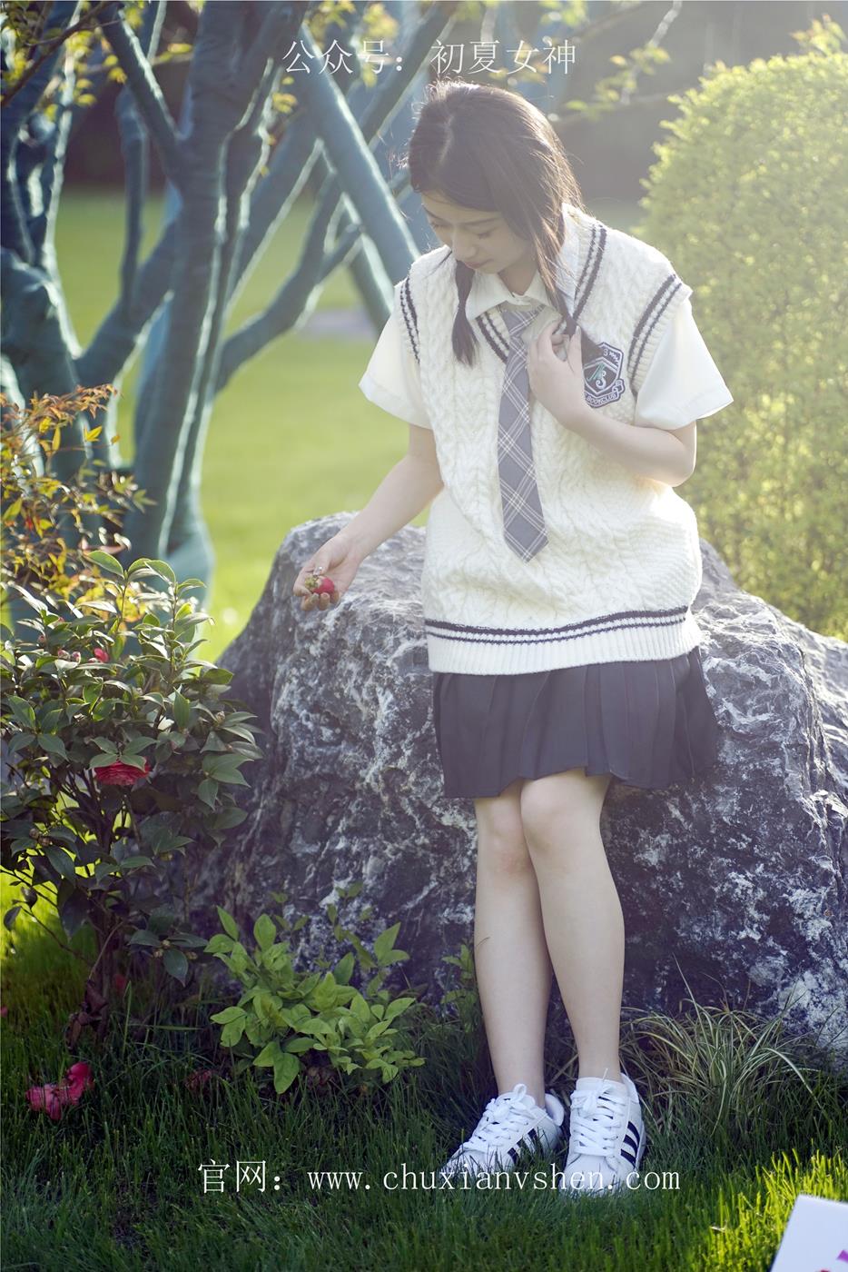 图片[86]-初夏女神 NO.039 念念 春秋JK套搭配三叶草贝壳头鞋[115P] – 速更版-美库