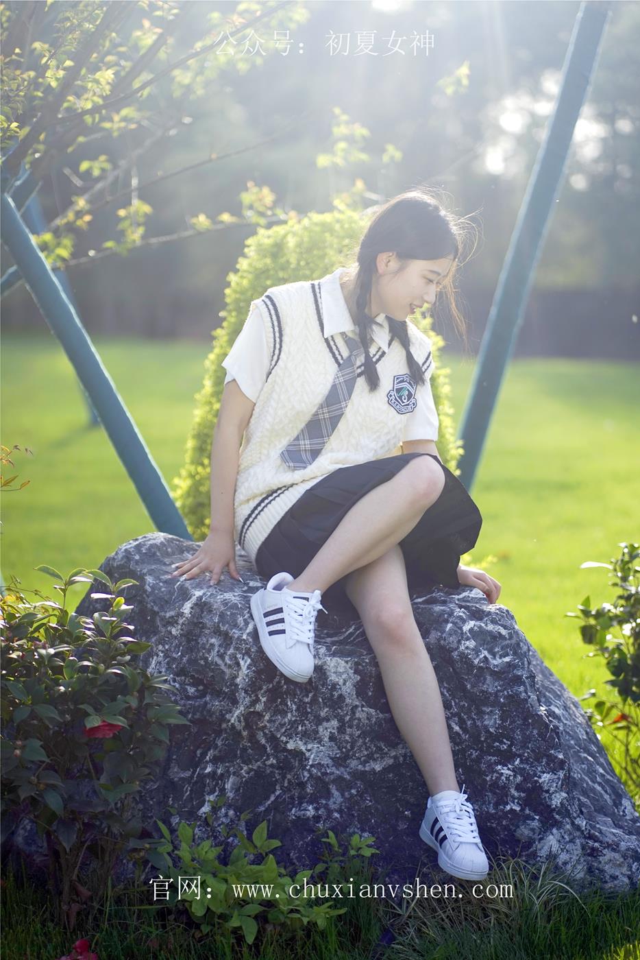 图片[92]-初夏女神 NO.039 念念 春秋JK套搭配三叶草贝壳头鞋[115P] – 速更版-美库