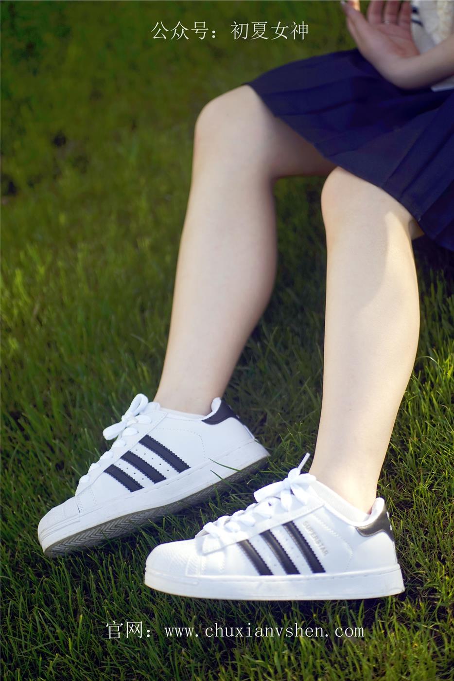 图片[109]-初夏女神 NO.039 念念 春秋JK套搭配三叶草贝壳头鞋[115P] – 速更版-美库