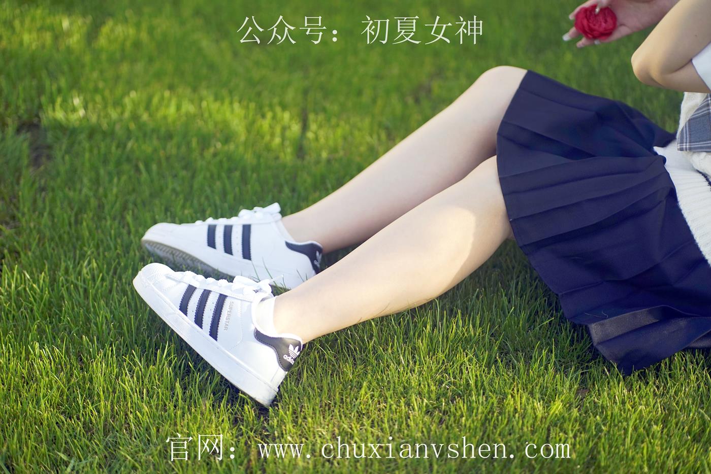 图片[111]-初夏女神 NO.039 念念 春秋JK套搭配三叶草贝壳头鞋[115P] – 速更版-美库