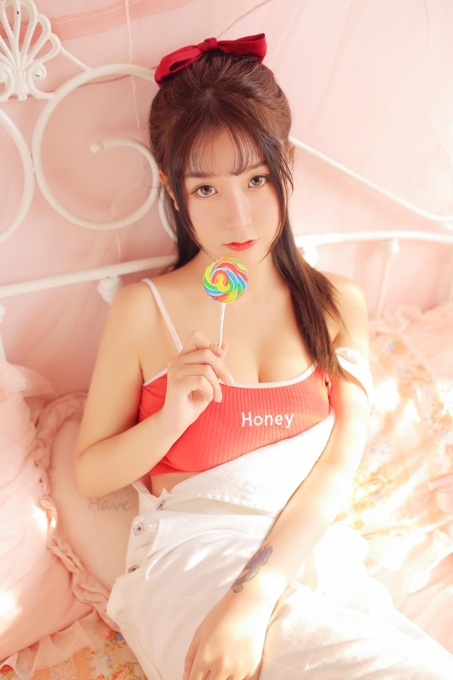 图片[12]-猫九酱 红色吊带 [18P] – 速更版-美库