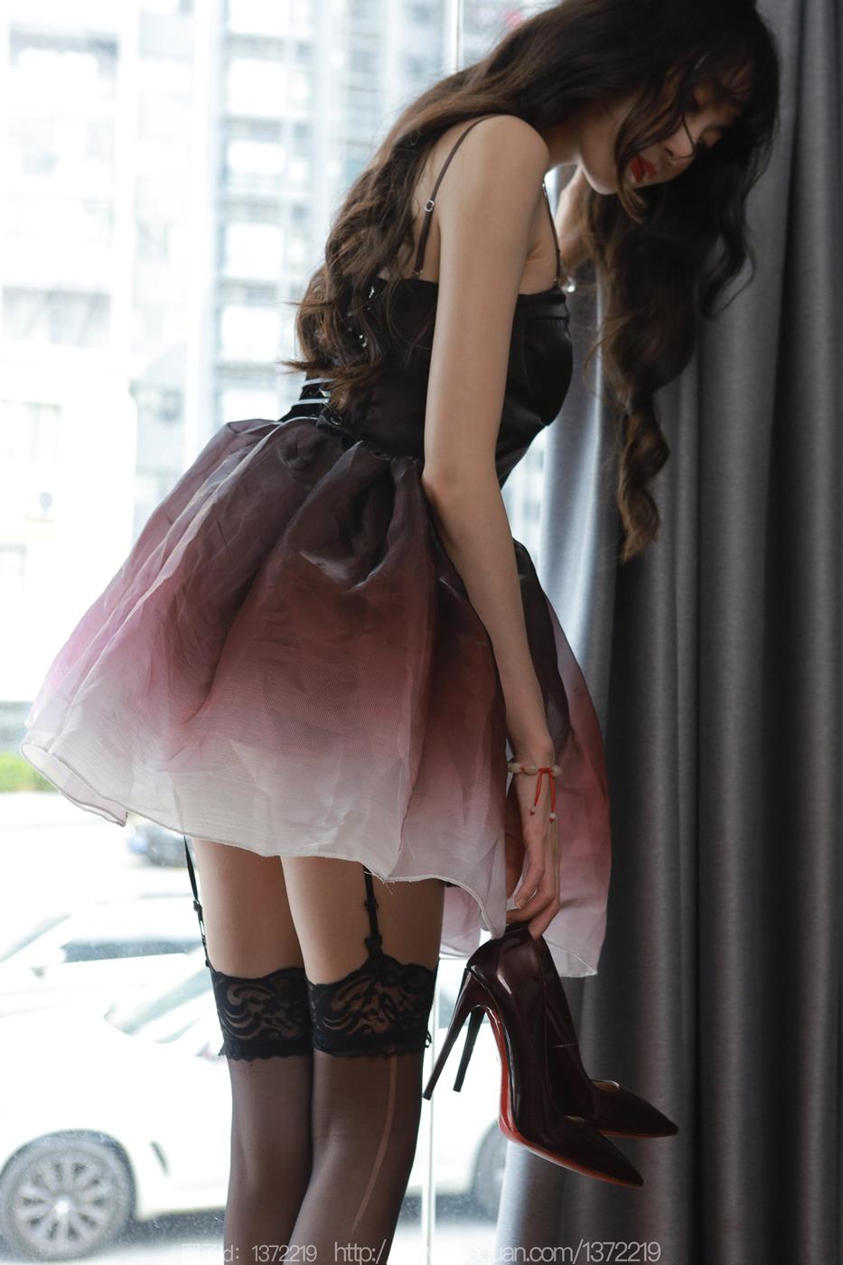 图片[70]-[IESS异思趣向] 2023.04.30 丝享家1437：团团 《黑色吊带袜》[90P] – 速更版-美库