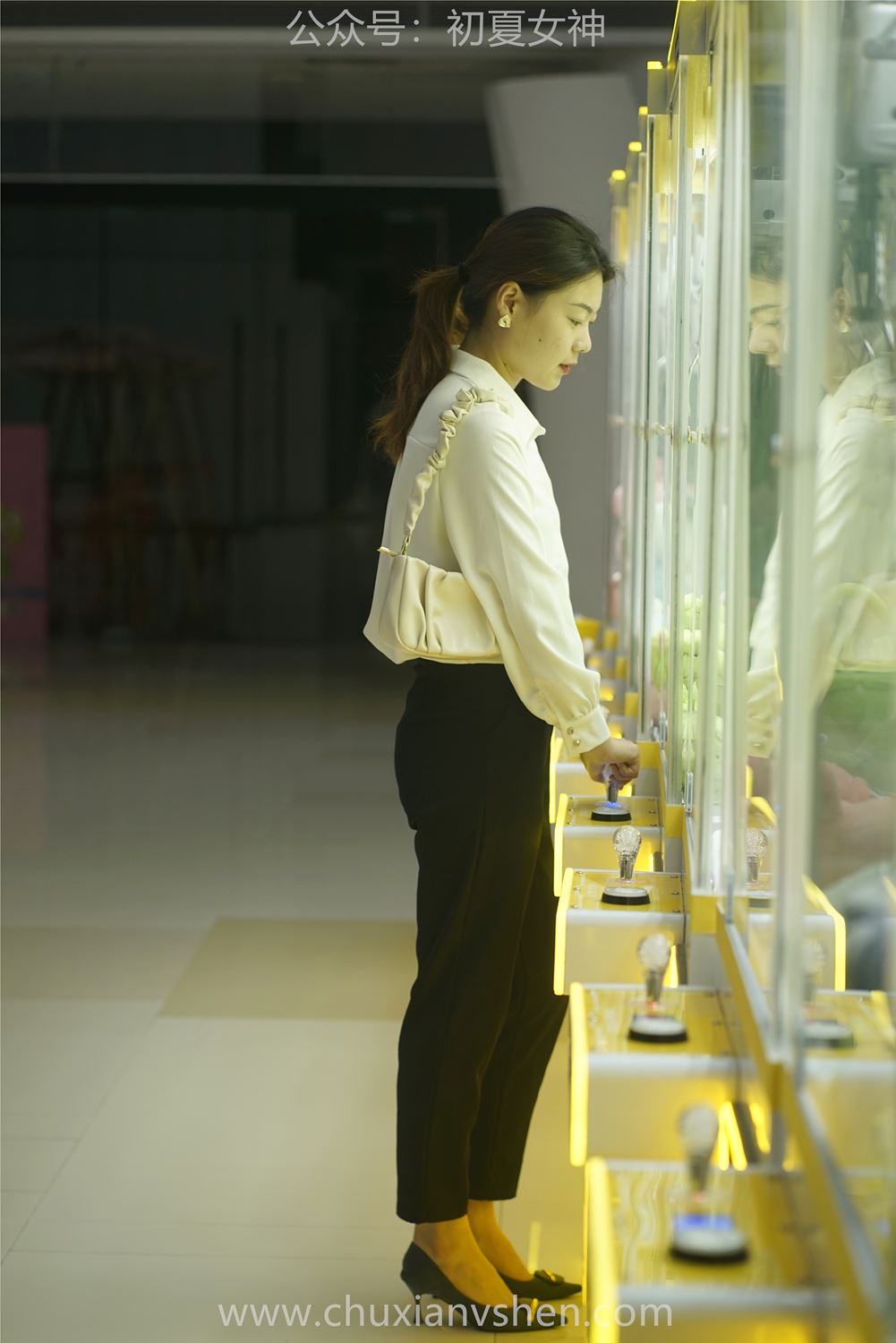 图片[31]-初夏女神 NO.042 小悦悦 职场小白[128P] – 速更版-美库