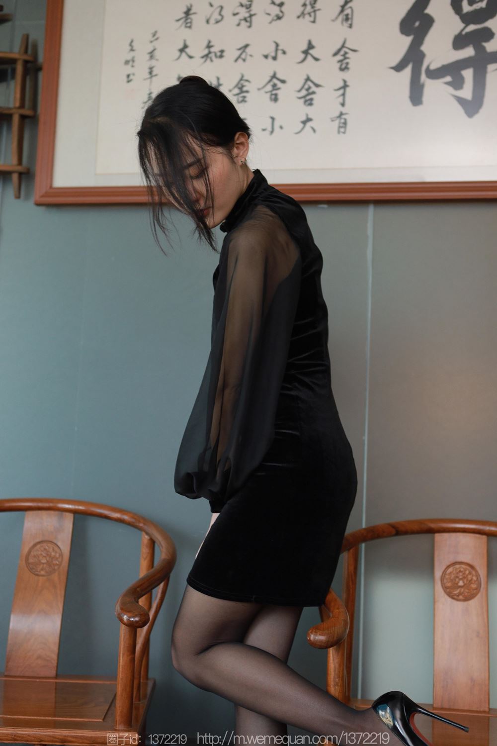 图片[33]-[IESS异思趣向] 2023.05.05 丝享家1442：婉萍《黑色蔷薇》[86P] – 速更版-美库