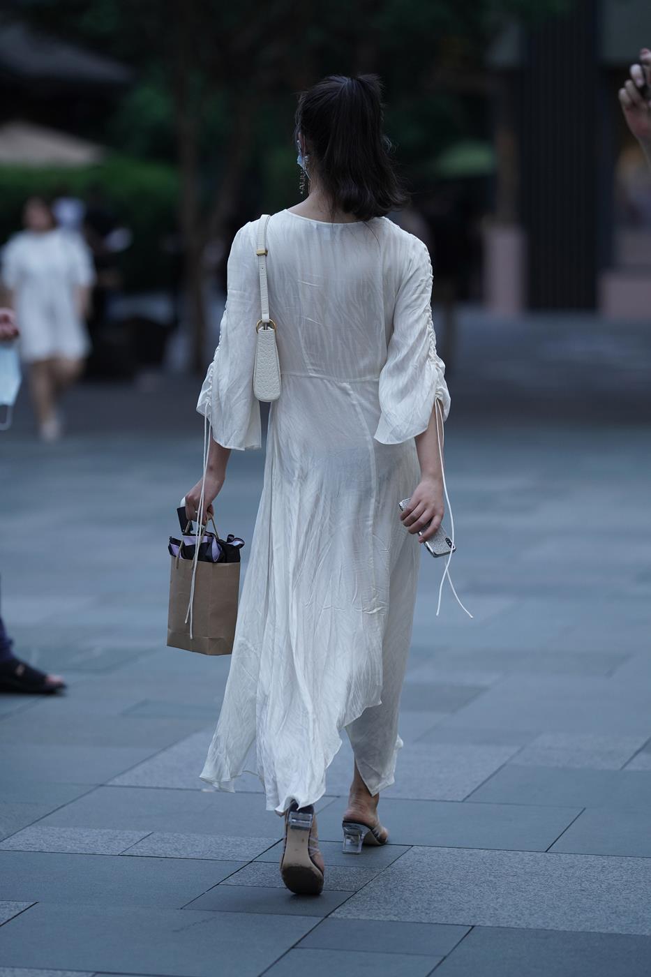 图片[16]-精选街拍作品 NO.1599 凯恩公爵街拍作品 – 舒适的连衣裙[27P] – 速更版-美库