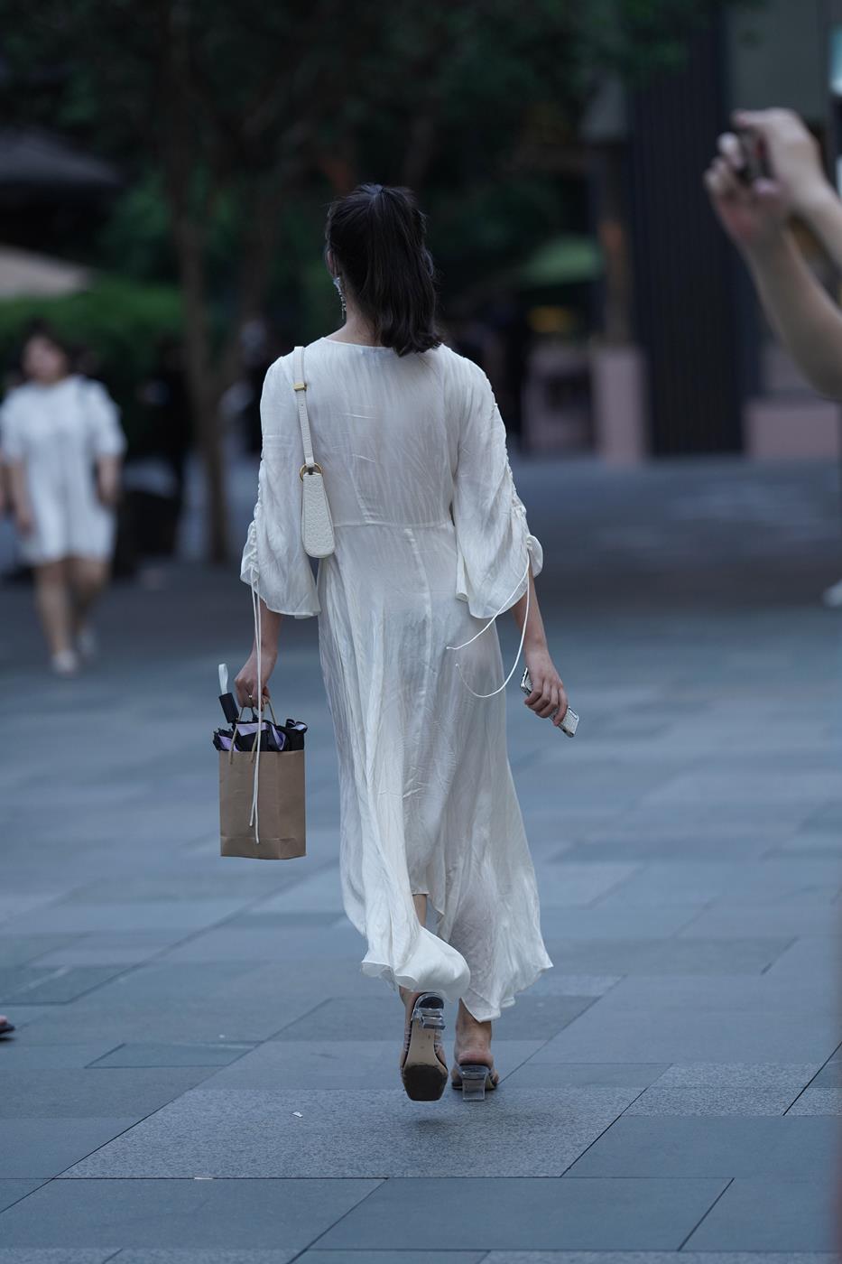 图片[19]-精选街拍作品 NO.1599 凯恩公爵街拍作品 – 舒适的连衣裙[27P] – 速更版-美库