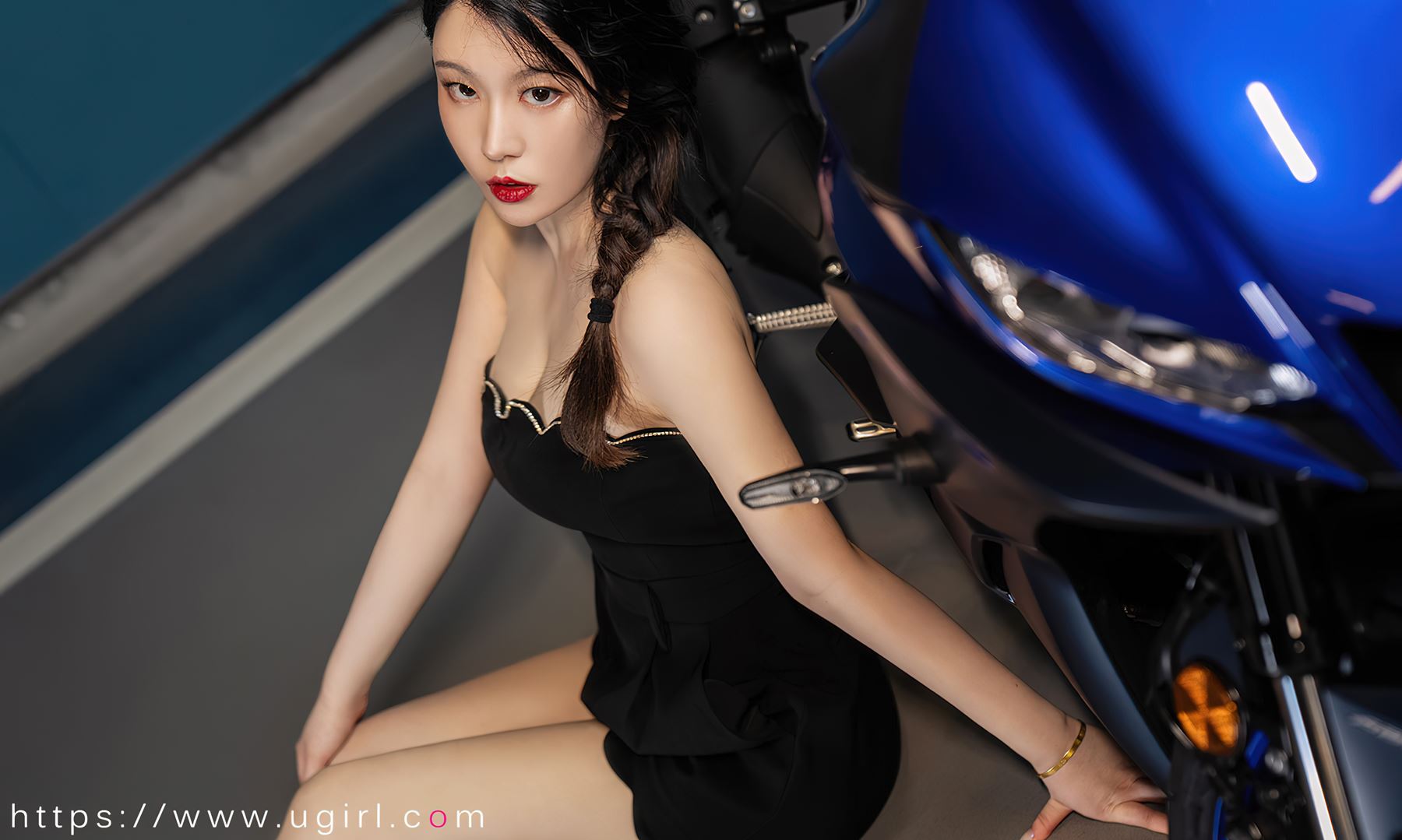 图片[29]-[爱尤物]2023 NO.2661 想牵你的手 钟晴[35P] – 速更版-美库