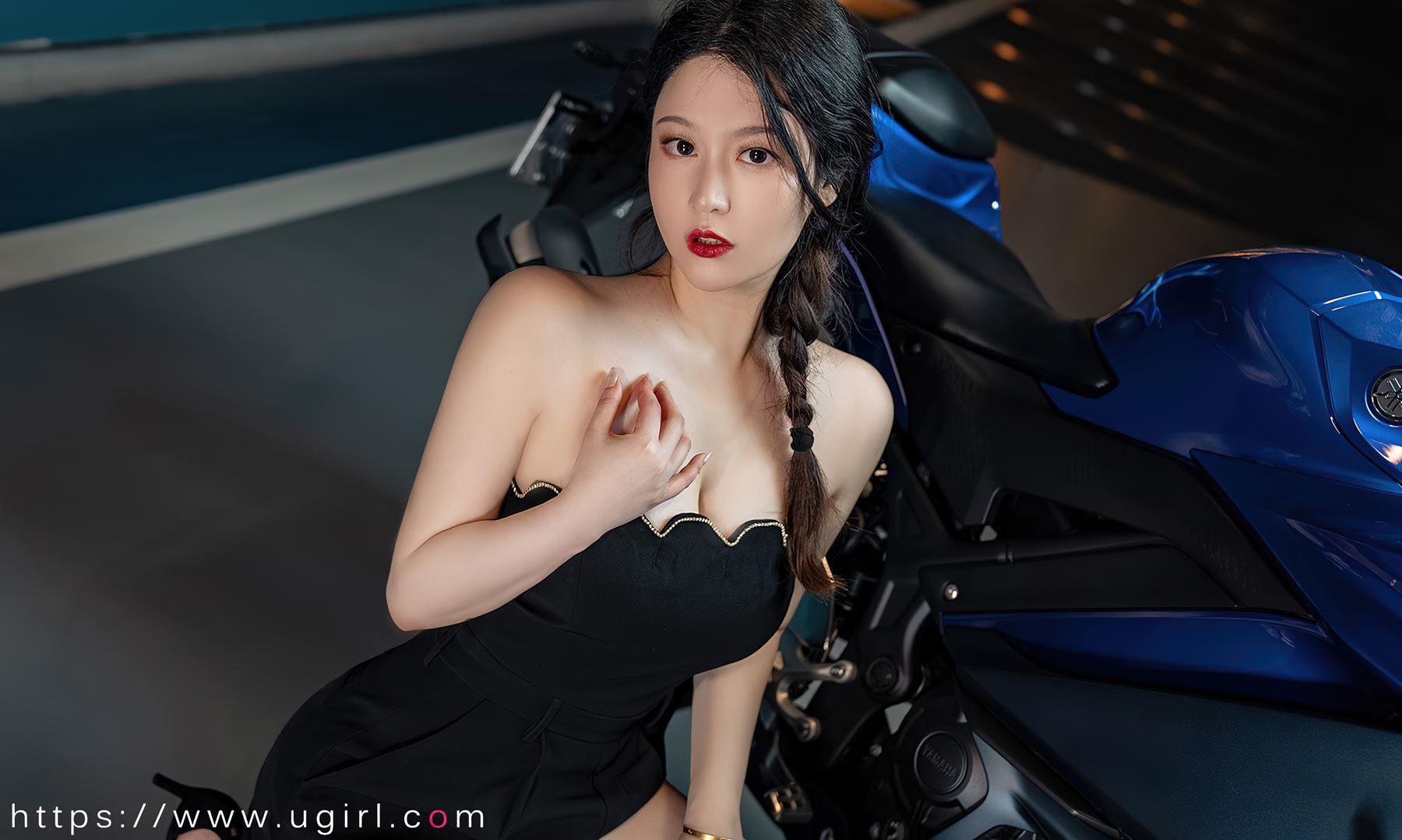 图片[32]-[爱尤物]2023 NO.2661 想牵你的手 钟晴[35P] – 速更版-美库