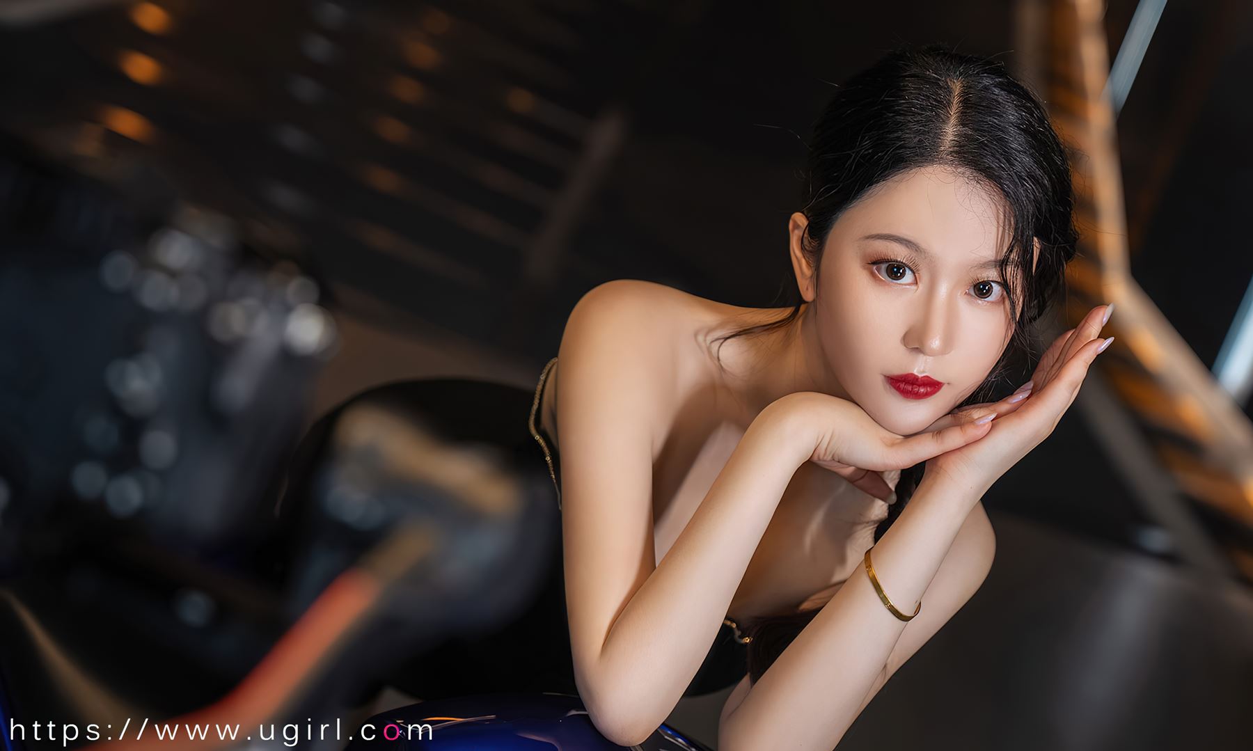 图片[33]-[爱尤物]2023 NO.2661 想牵你的手 钟晴[35P] – 速更版-美库